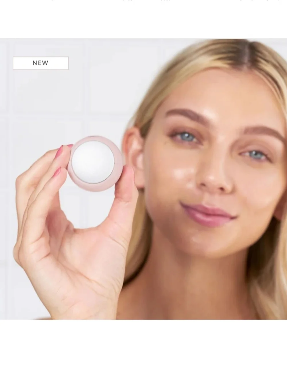 🎉2•$13/3•$18🎉 SKIN INC Cryo-Ice Sake Roller Blush Edition